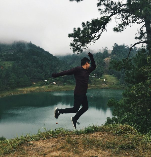 Discover adventure: custom keychains you need before flying